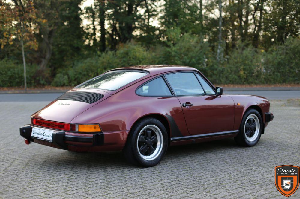 Porsche 911 Carrera 3.2 Coupe