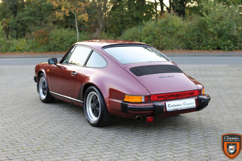 Porsche 911 Carrera 3.2 Coupe