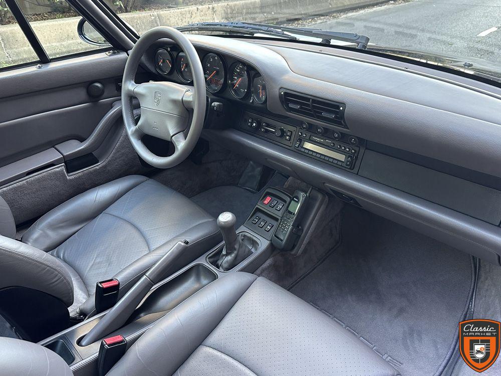 Porsche 911 - 993 Carrera 4S