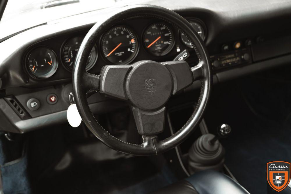 PORSCHE 911 CARRERA 3.0-1975