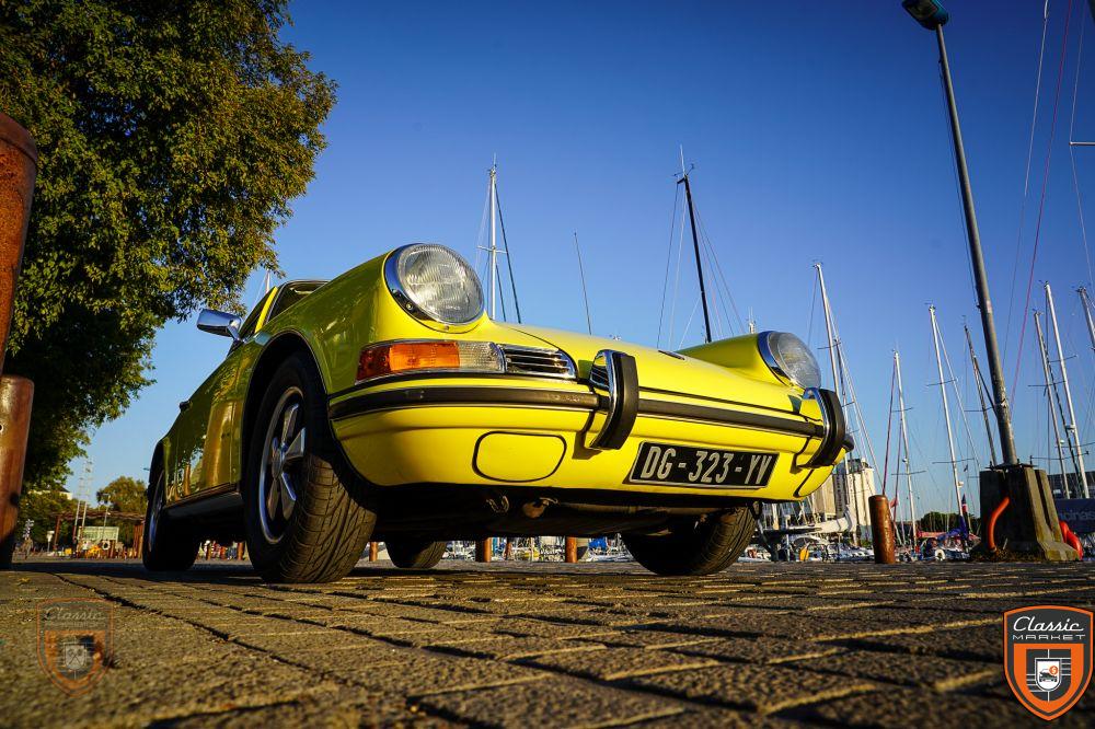 A louer 911 T 2.4 Jaune