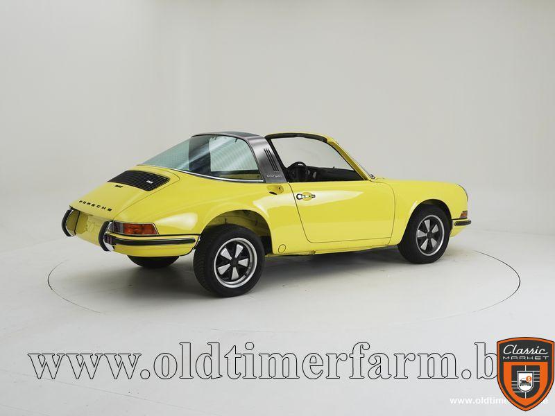 Porsche 911 2.4 Targa Olklappe '72 CH0390